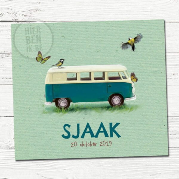 Het geboortekaartje van Sjaak is een design voorzien met een leuk VW busje en vogeltjes